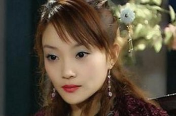 长清大学黑丝AJ门:激情现场与网络扒皮的反差冲击